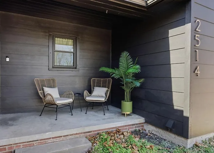 Holiday home Spot-king Bed Near Expo, Tu, Dtwn